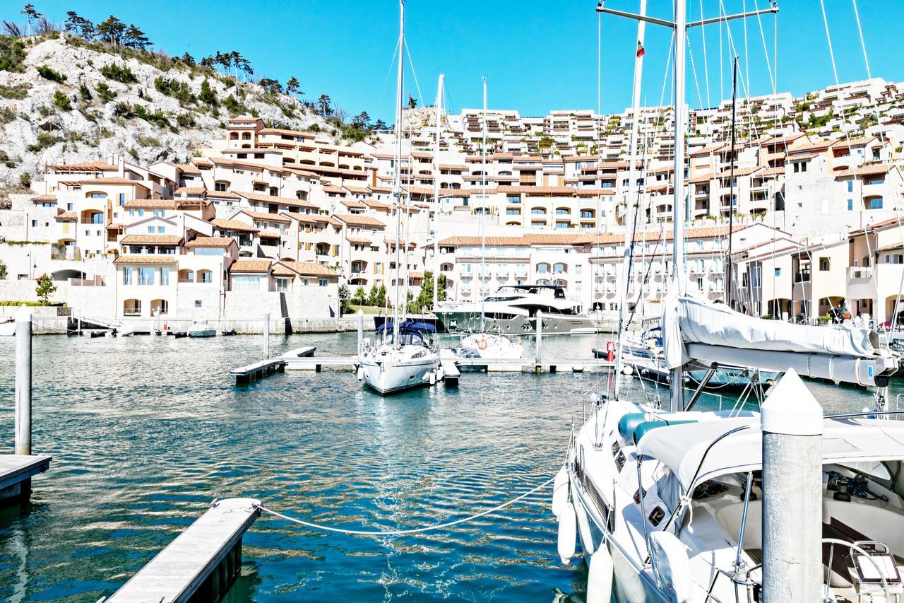 Portopiccolo Avolare Apartments In Panoramic Terrasses - Beach Included 시스티아나 외부 사진